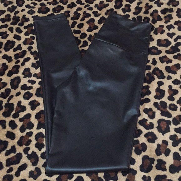 Pants - NWT “Pleather” leggings size small